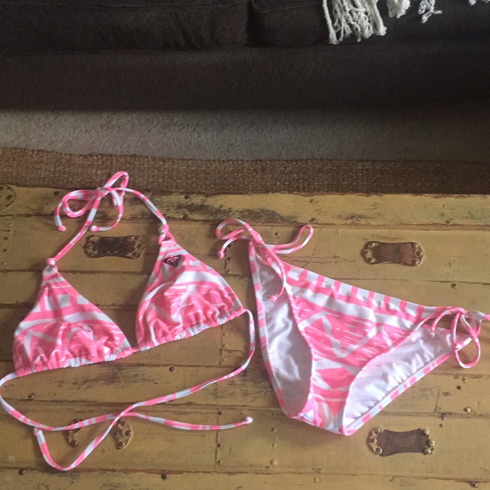 Roxy Surf Swim Boho Pattern String Bikini Set L M - image 1